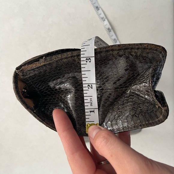 Genuine 🐍 snakeskin🐍 clutch/ Handmade in India/ Multiple inside pockets/ Brown - Picture 12 of 15